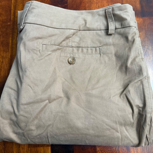 George Designs by Mark Eisen Women's Khaki Twill Pants Size 16 Cotton Blend - Picture 2 of 11